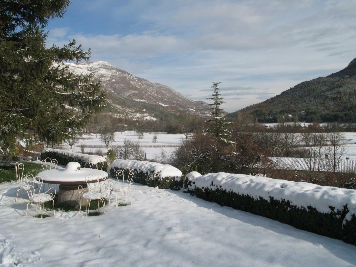 Chateau De Montfroc Bed and Breakfast Esterno foto