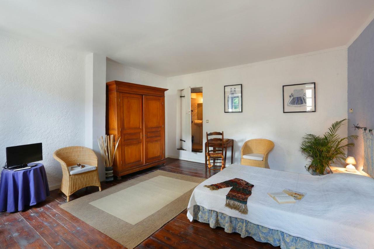 Chateau De Montfroc Bed and Breakfast Esterno foto